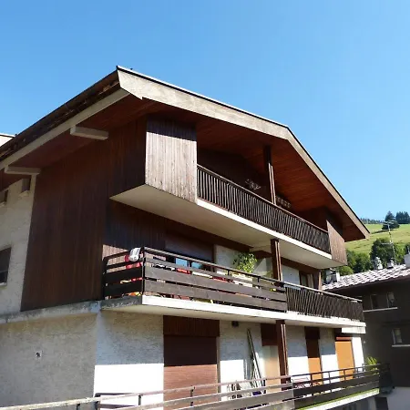 A : 3* Avec Garage, Proche Pistes Et Commerces - Fr-1-304-93 * La Clusaz