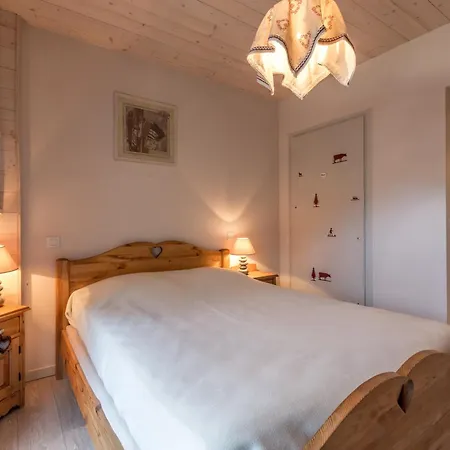 Apartment A : 3* Avec Garage, Proche Pistes Et Commerces - Fr-1-304-93 *